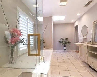 3339 Country Club Boulevard - Photo Thumbnail 21