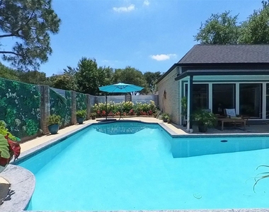 3339 Country Club Boulevard - Photo Thumbnail 23