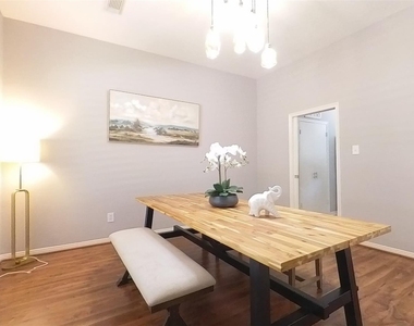 3339 Country Club Boulevard - Photo Thumbnail 6