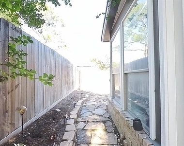 3339 Country Club Boulevard - Photo Thumbnail 35