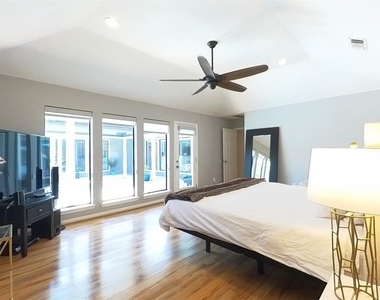 3339 Country Club Boulevard - Photo Thumbnail 17