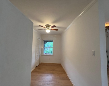 5216 Arboles Drive - Photo Thumbnail 8