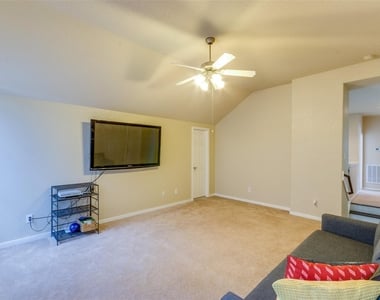 10 Caelin Court - Photo Thumbnail 24