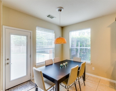 10 Caelin Court - Photo Thumbnail 12