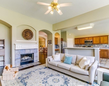 14015 Blue Vista Drive - Photo Thumbnail 8