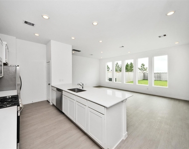 12634 Blue Catfish Lane - Photo Thumbnail 5