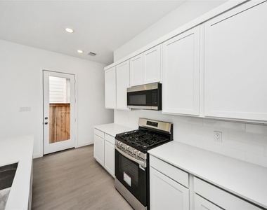 12634 Blue Catfish Lane - Photo Thumbnail 8