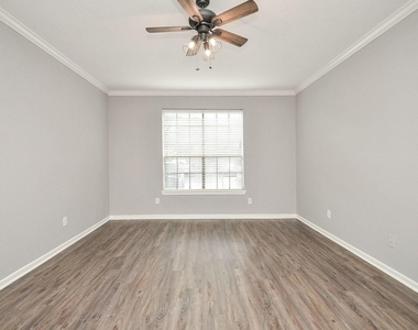2255 Braeswood Park Drive - Photo Thumbnail 13