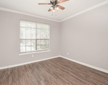2255 Braeswood Park Drive - Photo Thumbnail 18