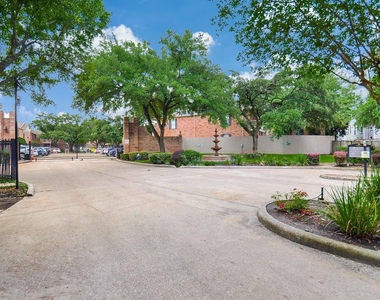 2255 Braeswood Park Drive - Photo Thumbnail 31