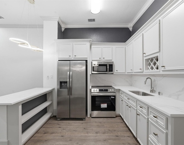 514 Vincent Street - Photo Thumbnail 6