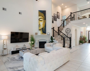 11407 Jonstone Paisley Court - Photo Thumbnail 14