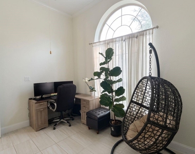 11407 Jonstone Paisley Court - Photo Thumbnail 7