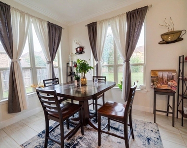 11407 Jonstone Paisley Court - Photo Thumbnail 12