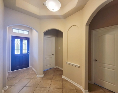 20762 Winghaven Drive - Photo Thumbnail 4