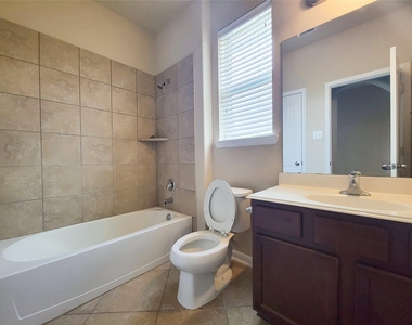 20762 Winghaven Drive - Photo Thumbnail 7