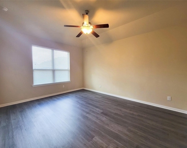 20762 Winghaven Drive - Photo Thumbnail 14