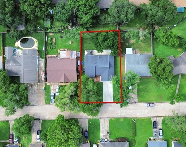 1104 N Heron Drive - Photo Thumbnail 26