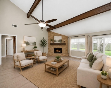 1104 N Heron Drive - Photo Thumbnail 3