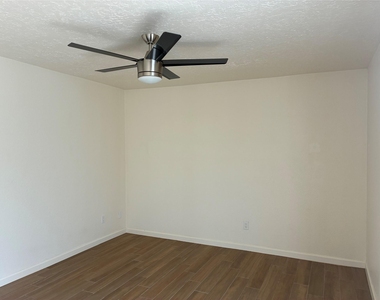 6401 Deihl Road - Photo Thumbnail 14