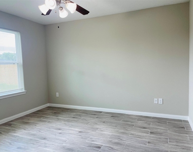 47 Road 5103 - Photo Thumbnail 11