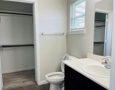 47 Road 5103 - Photo Thumbnail 12
