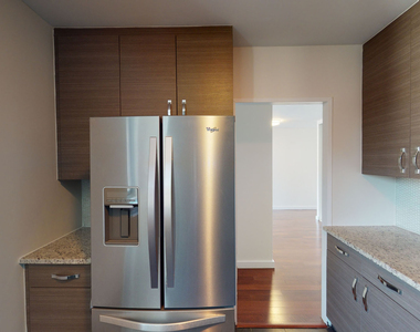 401 E 34th St - Photo Thumbnail 3