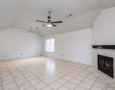 11222 E Travelers Way Circle - Photo Thumbnail 11