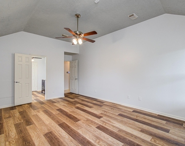 11222 E Travelers Way Circle - Photo Thumbnail 19