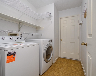 11222 E Travelers Way Circle - Photo Thumbnail 8
