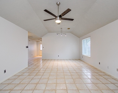 11222 E Travelers Way Circle - Photo Thumbnail 12