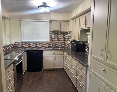 1631 Hagerson Road - Photo Thumbnail 3