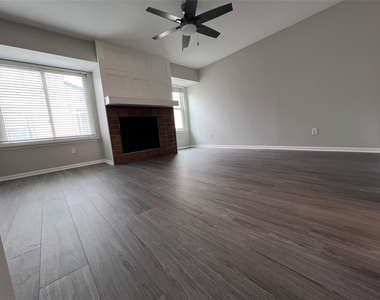 5917 Fairdale Lane - Photo Thumbnail 11