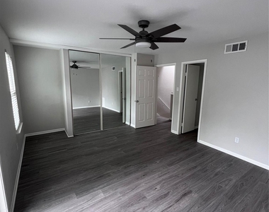 5917 Fairdale Lane - Photo Thumbnail 6