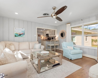 2023 Woodcrest Drive - Photo Thumbnail 14