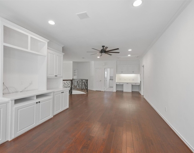 3724 Wroxton Road - Photo Thumbnail 20