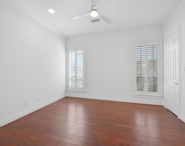 3724 Wroxton Road - Photo Thumbnail 17