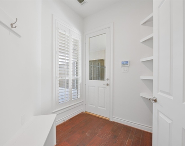 3724 Wroxton Road - Photo Thumbnail 16