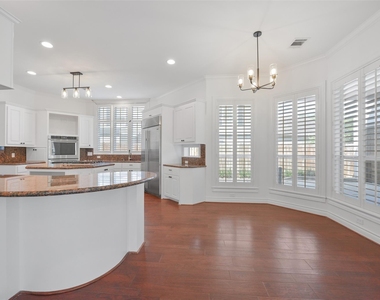 3724 Wroxton Road - Photo Thumbnail 12
