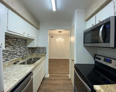 1100 Augusta Drive - Photo Thumbnail 32