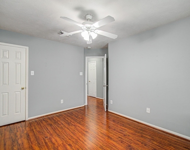 13963 Maximos Drive - Photo Thumbnail 23