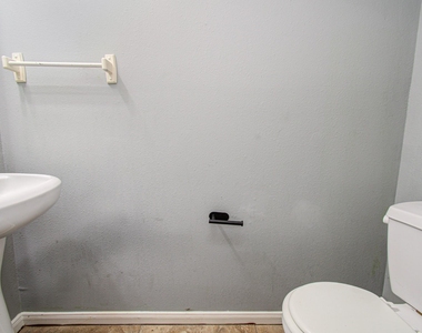 13963 Maximos Drive - Photo Thumbnail 20