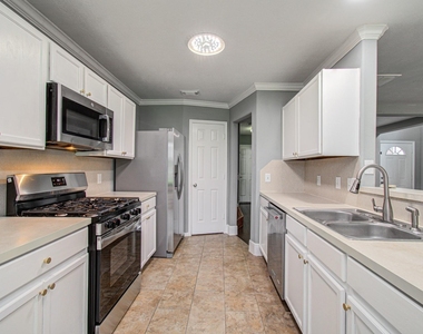 13963 Maximos Drive - Photo Thumbnail 11