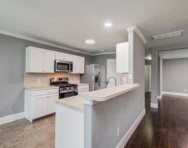 13963 Maximos Drive - Photo Thumbnail 13