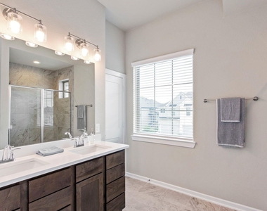 1531 Rustling Creek Drive - Photo Thumbnail 13