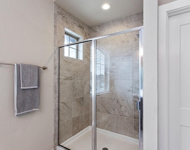 1531 Rustling Creek Drive - Photo Thumbnail 14