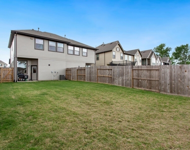 1531 Rustling Creek Drive - Photo Thumbnail 20