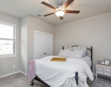 1531 Rustling Creek Drive - Photo Thumbnail 15