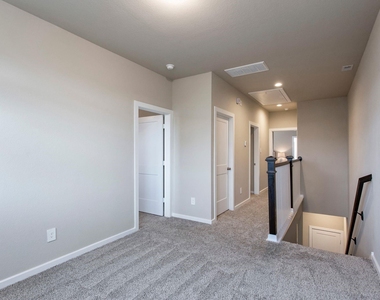 1531 Rustling Creek Drive - Photo Thumbnail 18