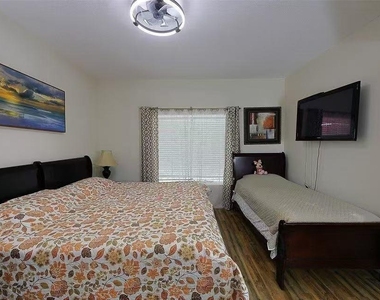 2213 S Braeswood Blvd - Photo Thumbnail 15